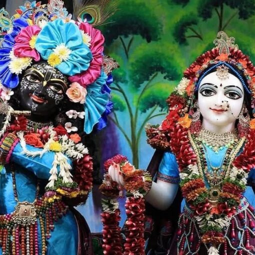 सद्गुण बढ़ाने और सुसंस्कृत जीवन अपनाने पर आधारित प्रेरणात्मक संदेश—चरित्र निर्माण और आत्मविकास का प्रतीक चित्र।