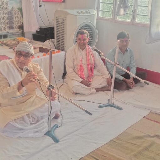 भोजपुर के आरा और बिहिया में विहंगम योग होली मिलन सत्संग का दृश्य